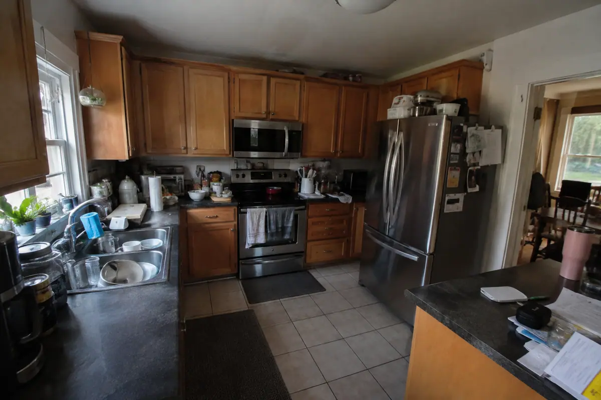 Declutter kitchen — before (phone photo)