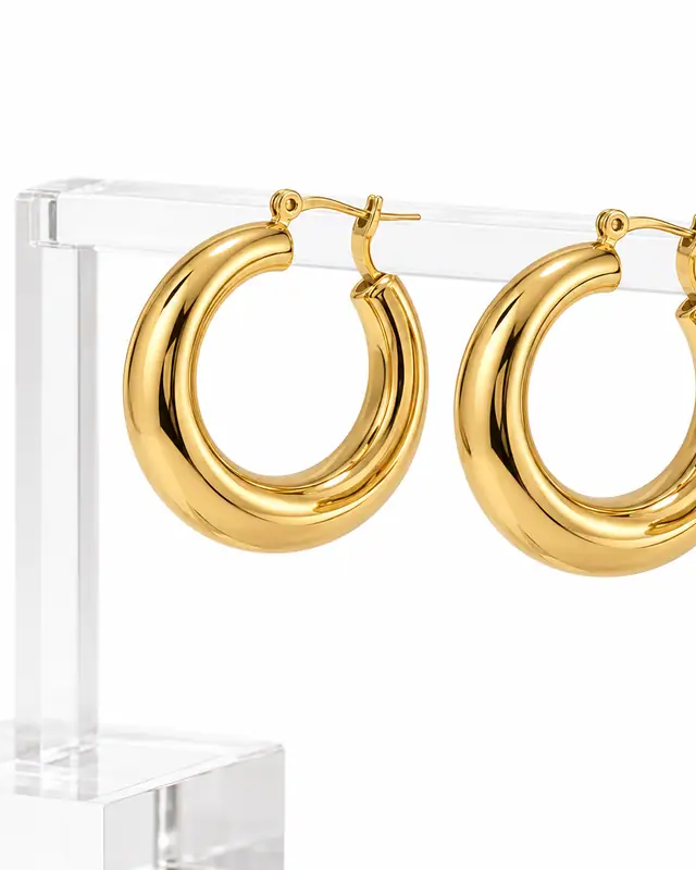 Acrylic block display — Jewelry AI photo