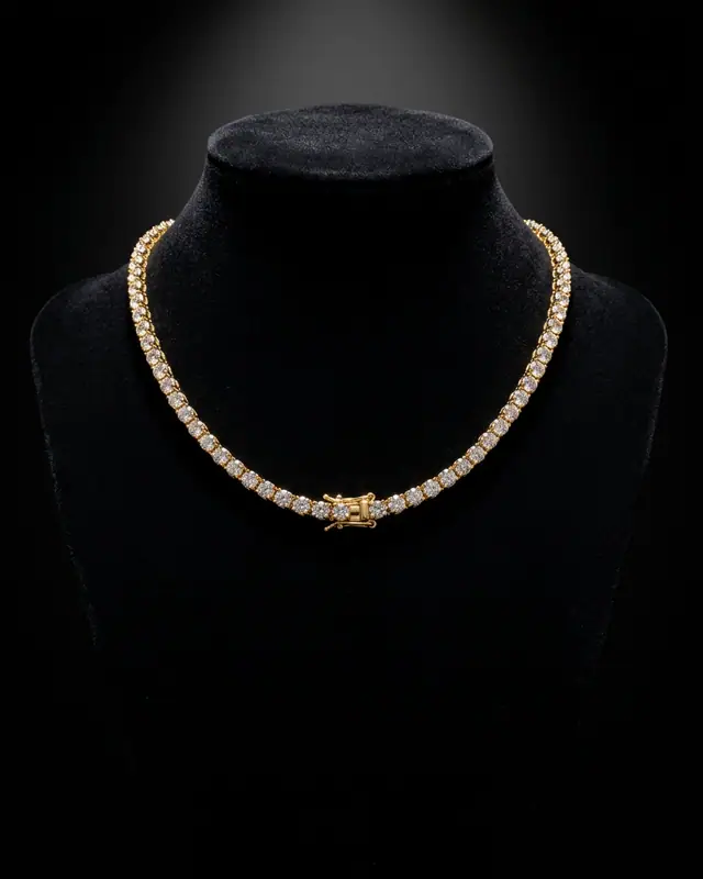 Black velvet bust — Jewelry AI photo